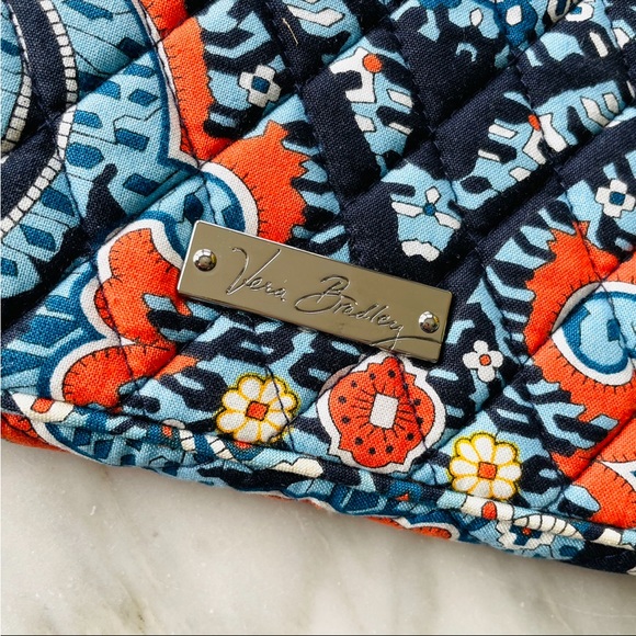 Vera Bradley•NWOT•RETIRED Marrakesh Zipped Tablet Case•Approximately 7”x9”x 3/4” - Picture 2 of 12
